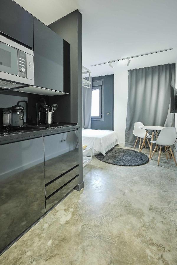 Giralda Modern Y Luxury Apartman Sevilla Kültér fotó